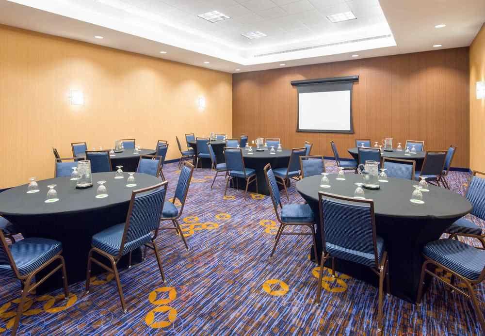 Courtyard By Marriott Houston Galleria Exterior photo