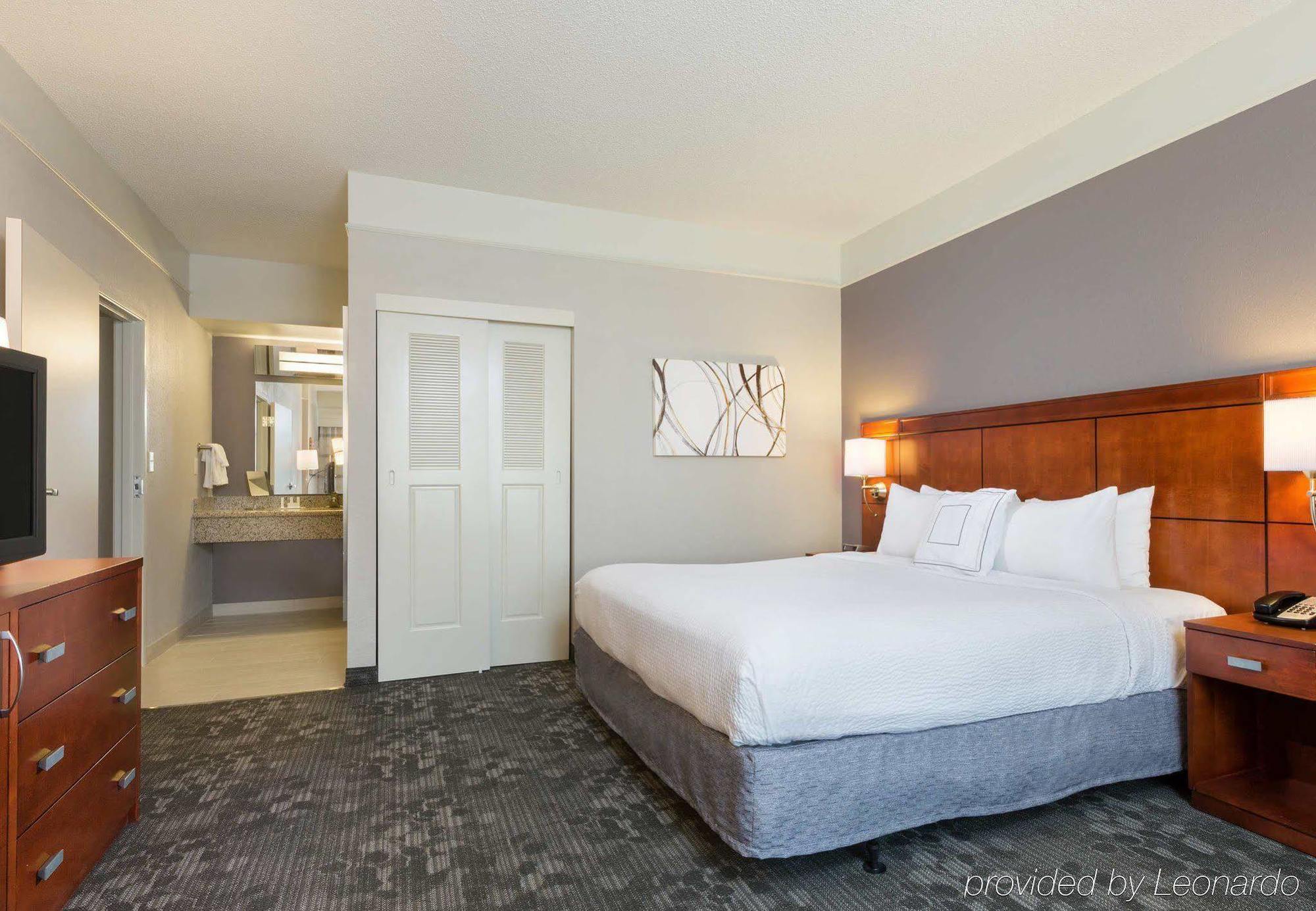 Courtyard By Marriott Houston Galleria Exterior photo